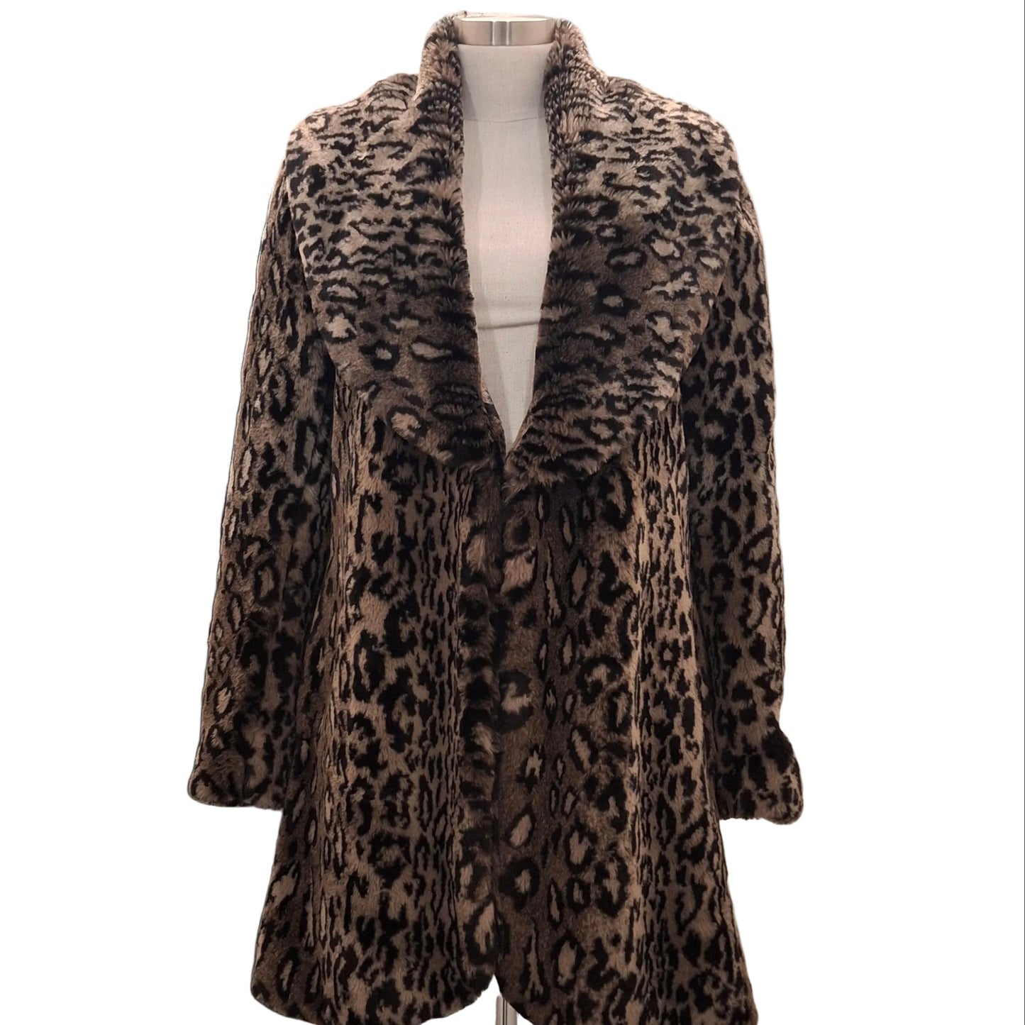 PAULA RYAN COAT SIZE M