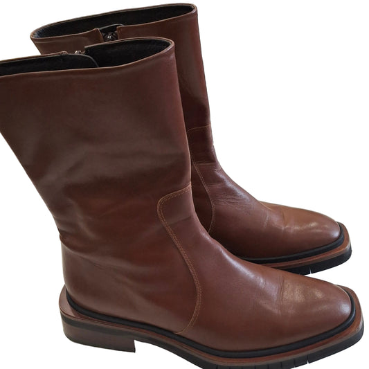 ARDOUR BOOTS SIZE 39